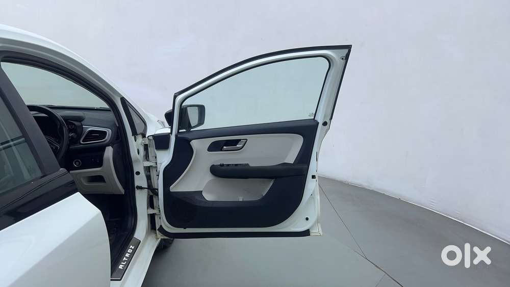 Tata Altroz 1.2 Xz Plus I-turbo, 2022, Petrol