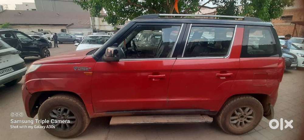 Mahindra Tuv 300 T10, 2018, Diesel