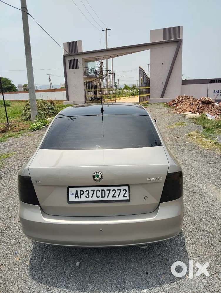 Skoda Rapid Elegance 2015