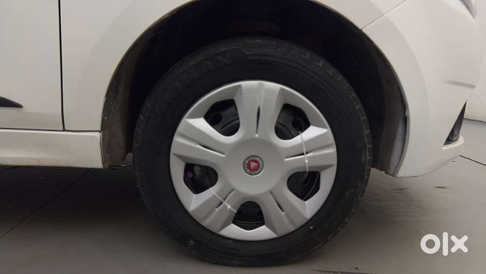 Tata Tiago 1.2 Revotron Xt, 2016, Petrol