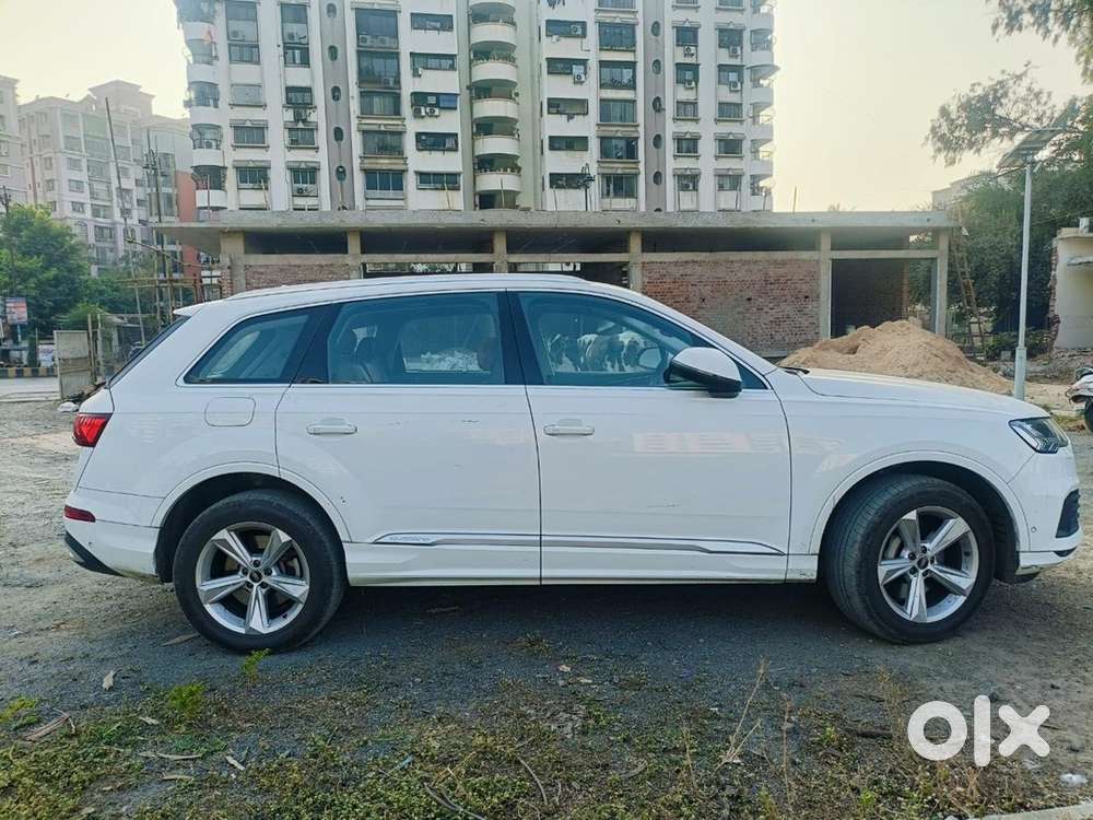 Audi Q7 2023 Petrol 12000 Km Driven Only