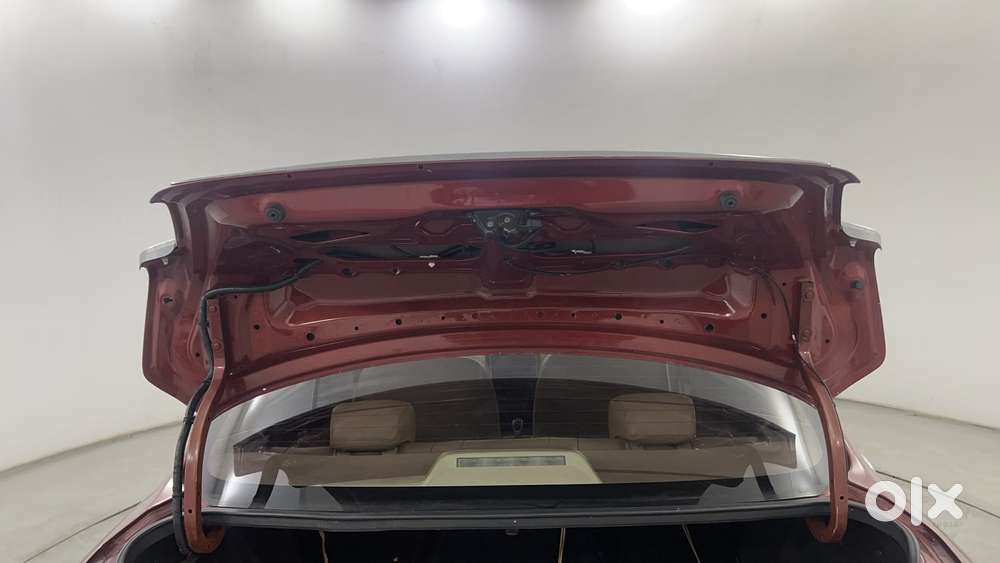 Maruti Suzuki Dzire 1.2 Zxi Plus Amt, 2017, Petrol