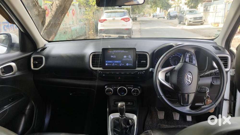 Hyundai Venue 1.2 S Plus, 2022, Petrol