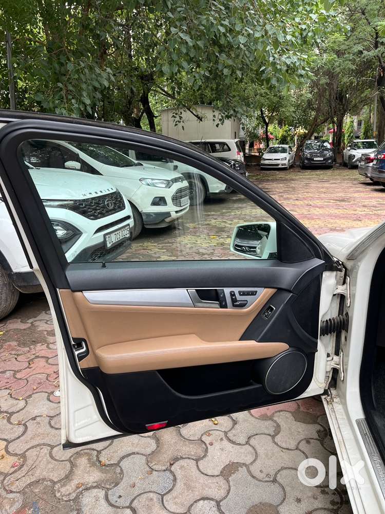 Mercedes-benz C-class 2012 Petrol 66000 Km Driven
