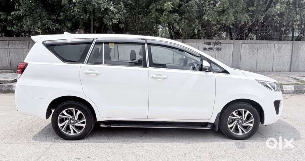 Toyota Innova Crysta [2020-ongoing] 2.4 Gx At 7 Str, 2021, Diesel