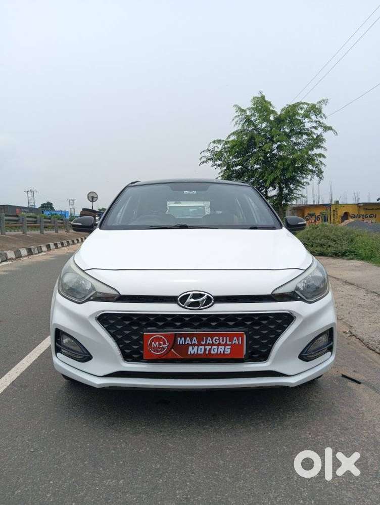 Hyundai I20 Sportz Plus Dual Tone, 2019, Petrol