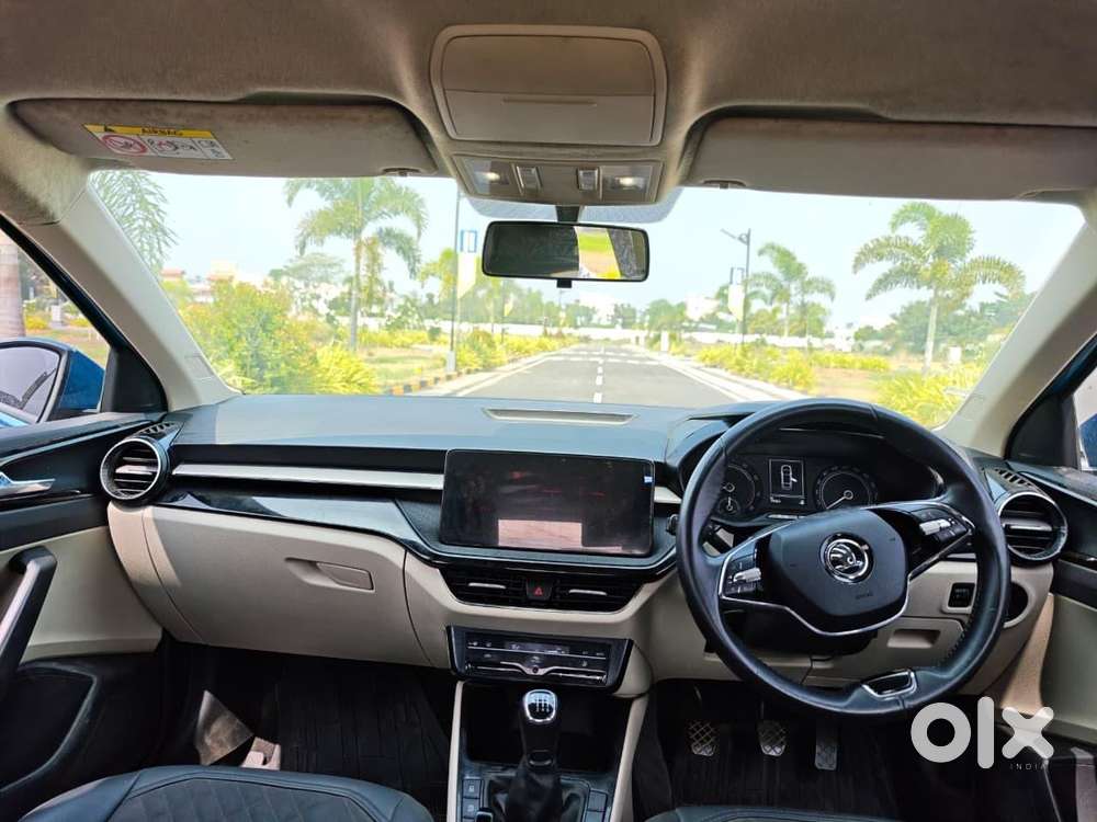 Skoda Slavia 1.0 Ambition Tsi, 2022, Petrol