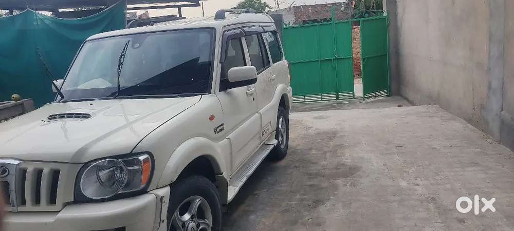 Mahindra Scorpio Classic 2009 Diesel 110000 Km Driven