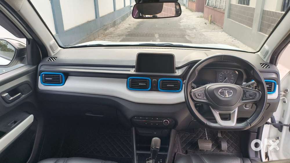 Tata Punch 1.2 Revotron Accomplished Camo Amt, 2022, Petrol