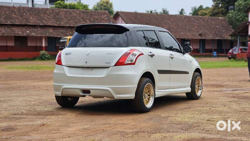 Maruti Suzuki Swift Vxi Optional, 2017, Petrol