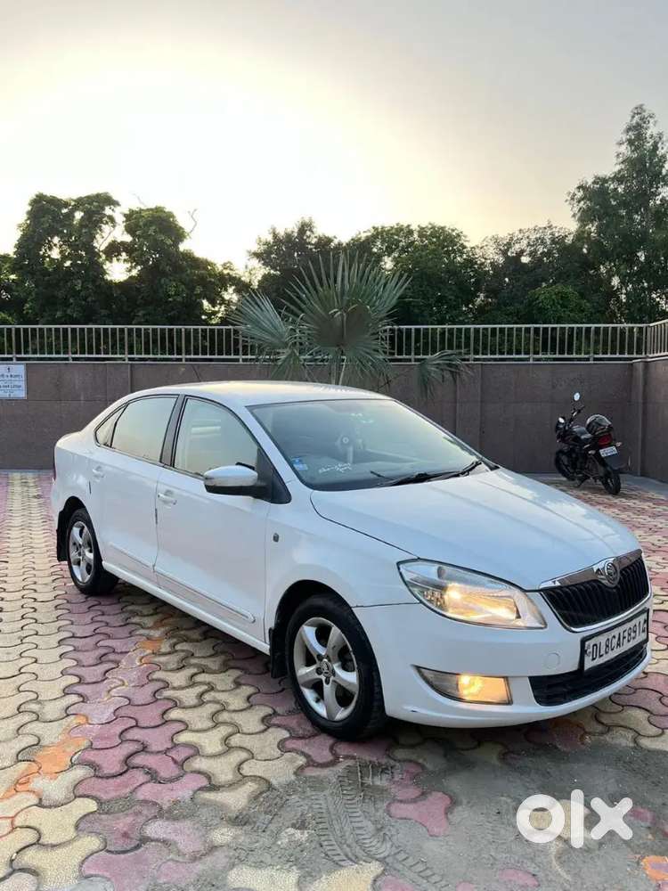 Skoda Rapid Elegance 2014