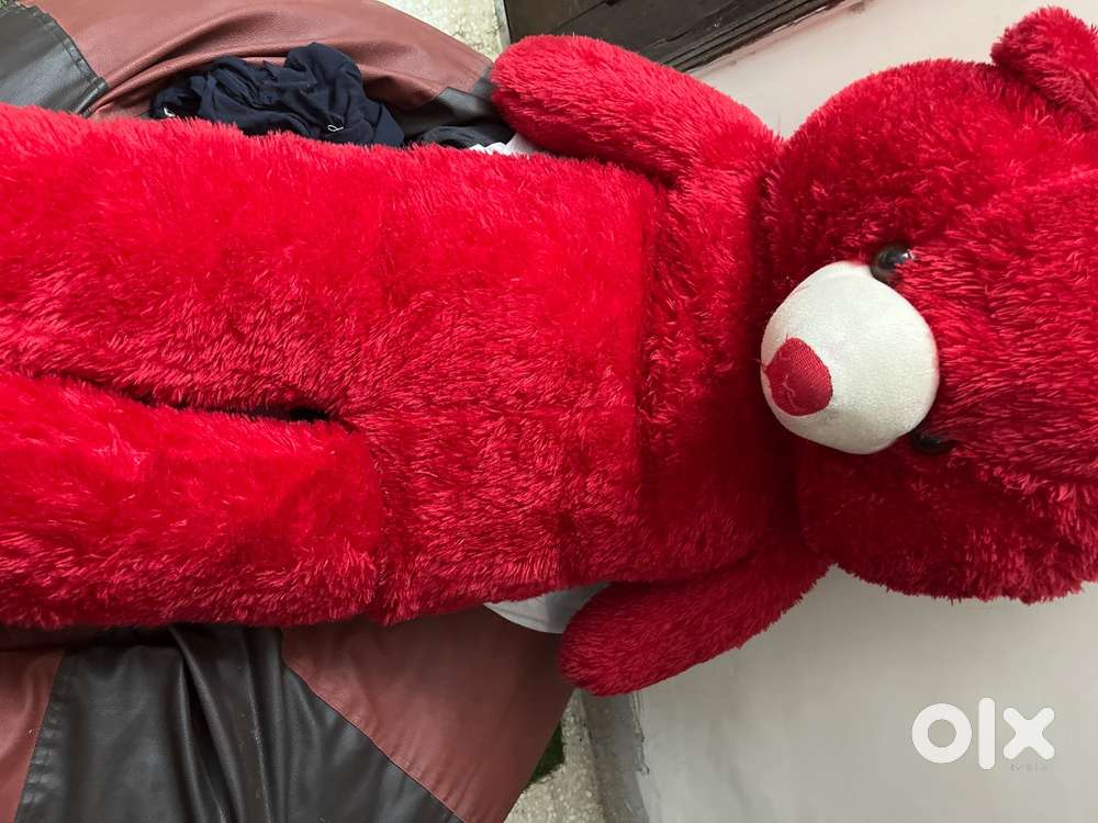 Giant Red Teddy Bear – Soft, Cuddly Perfect Gift (5 Feet Tall