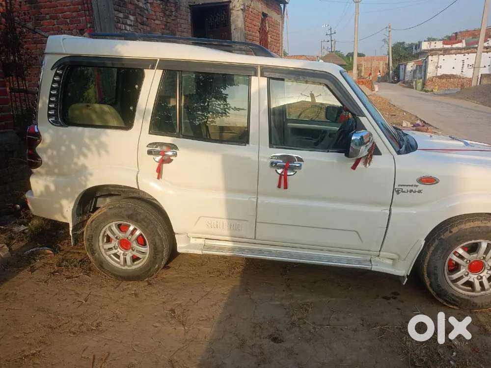 Mahindra Scorpio 2013 Diesel Well Maintained