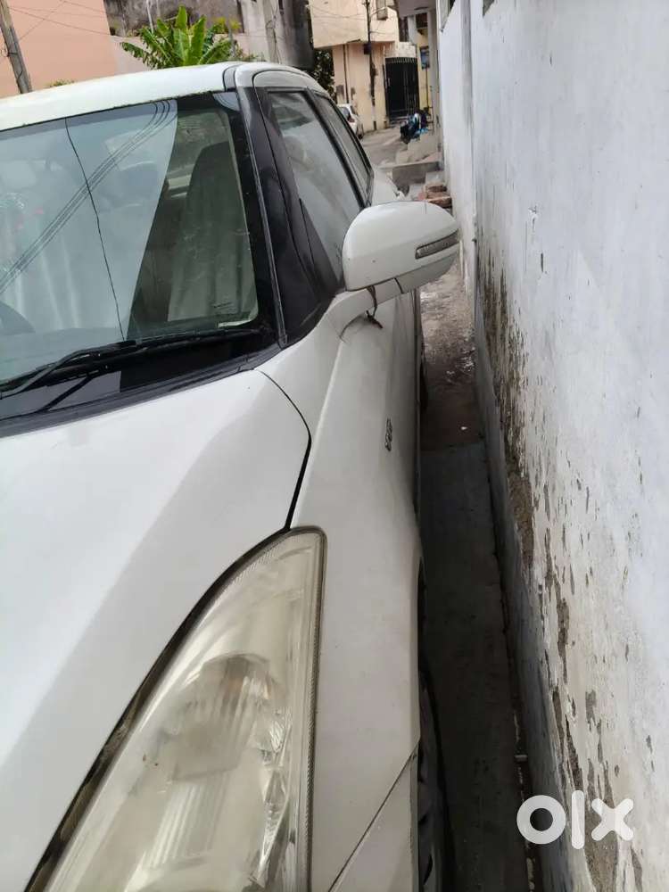 Maruti Suzuki Dzire Vxi 2013