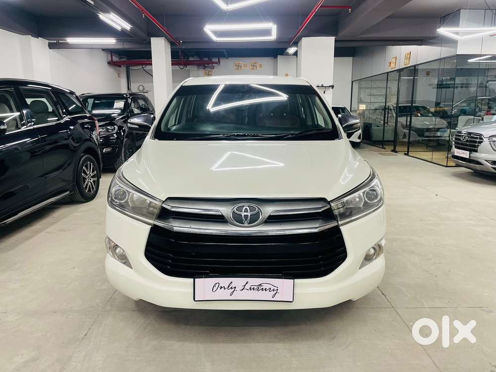 Toyota Innova Crysta 2.8z Automatic, 2016, Diesel