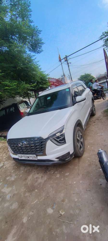 Hyundai Alcazar Signature (o) 7 Seater 1.5 Diesel At Adventure Dual ..