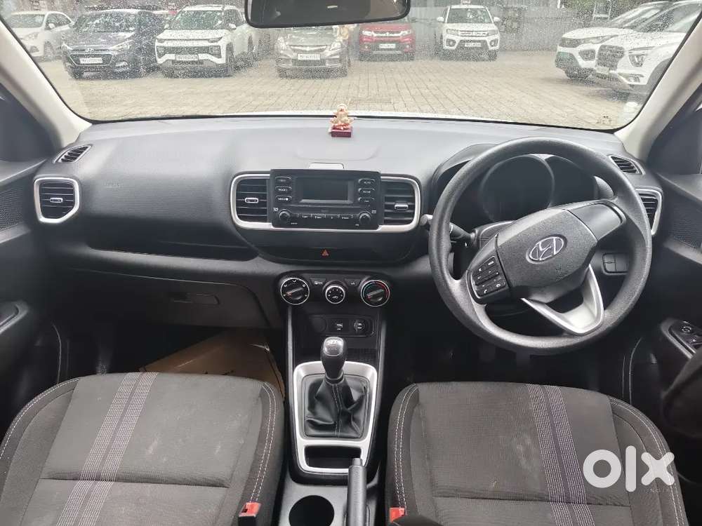 Hyundai Venue Petrol Manual 2021 Last
