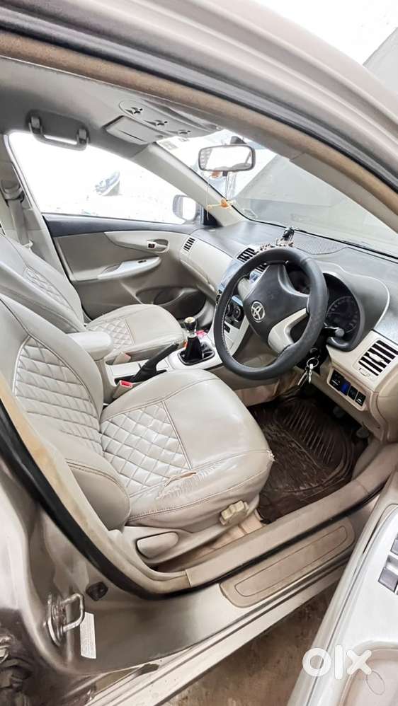 Toyota Corolla Altis 2013