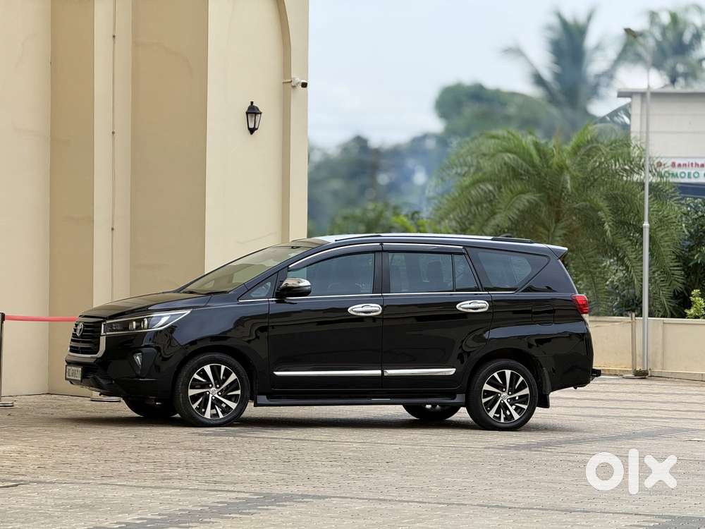 Toyota Innova Crysta 2.4 Z 7 Str, 2022, Diesel