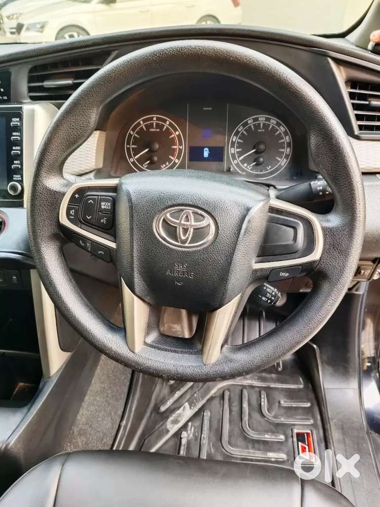 Toyota Innova Crysta [2020-ongoing] 2.7 Gx At 7 Str, 2022, Petrol
