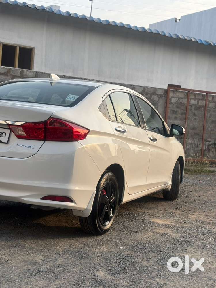 Honda City 2014 Petrol Well Maintained