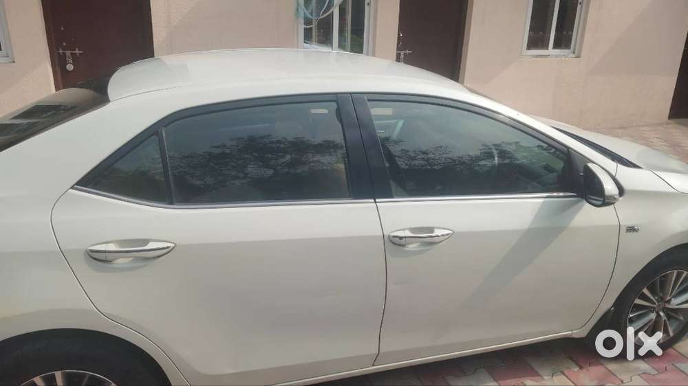 Toyota Corolla Altis Automatic 2017 Petrol 128995 Km Driven