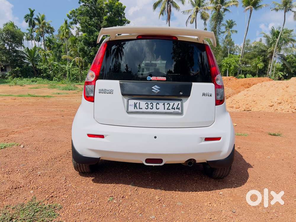 Maruti Suzuki Ritz Lxi, 2011