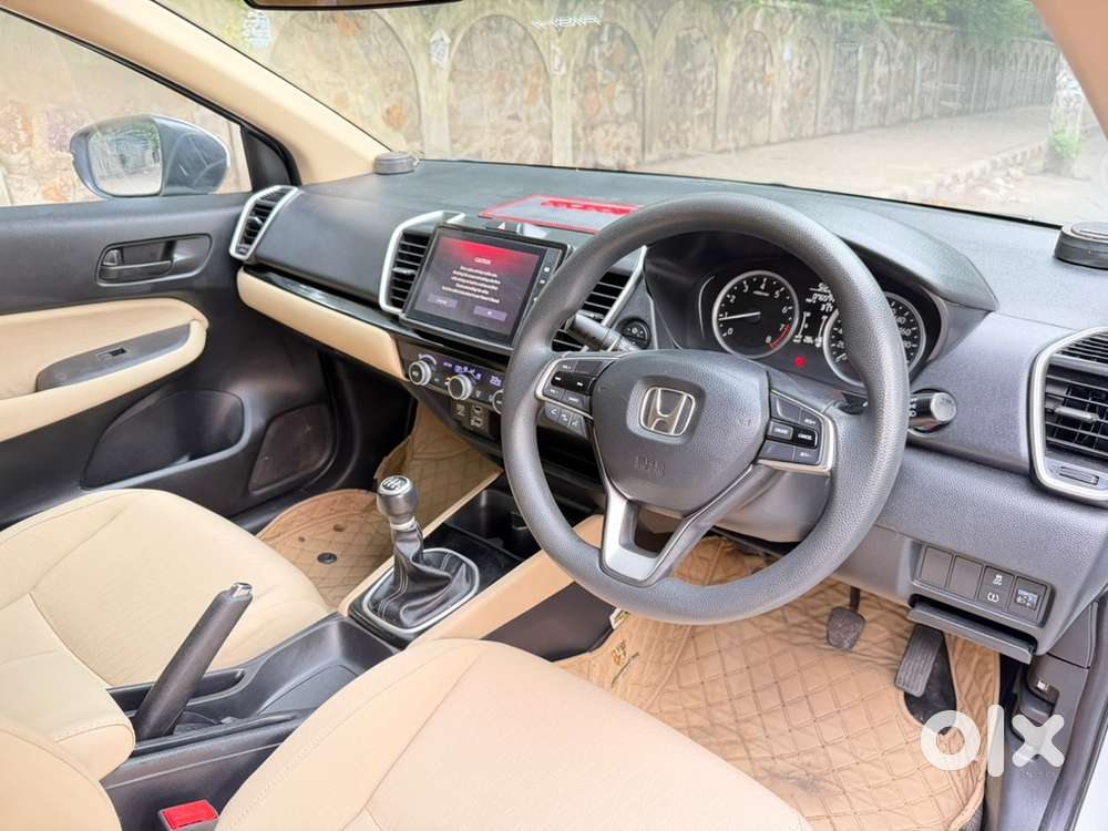 Honda City V (i-vtec) Mt