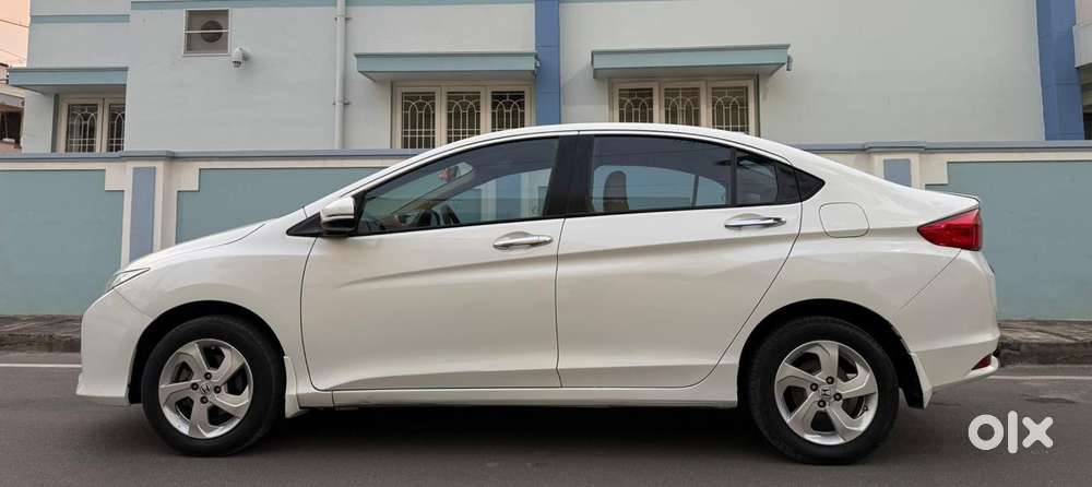 Honda City I-vtec V, 2017, Petrol