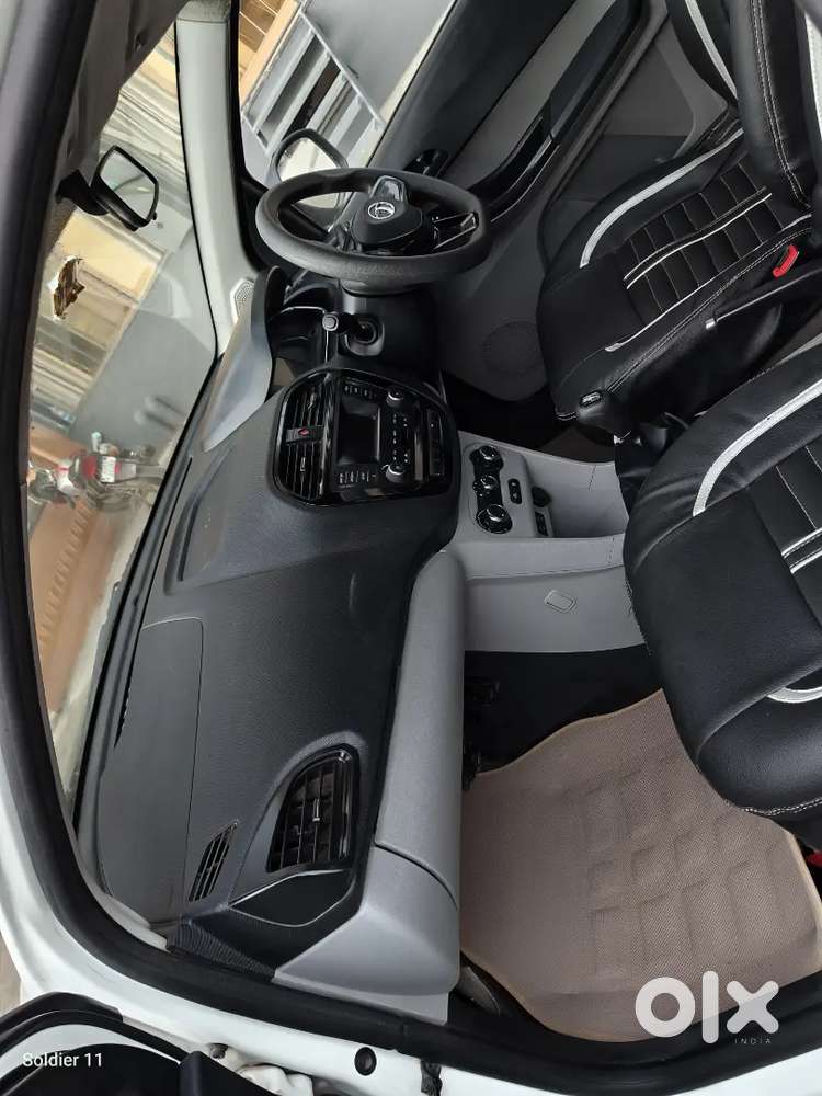 Tata Tiago Revotron Xt 2022