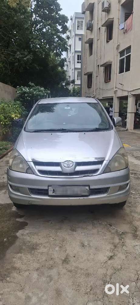 Toyota Innova 2005 Diesel Variant