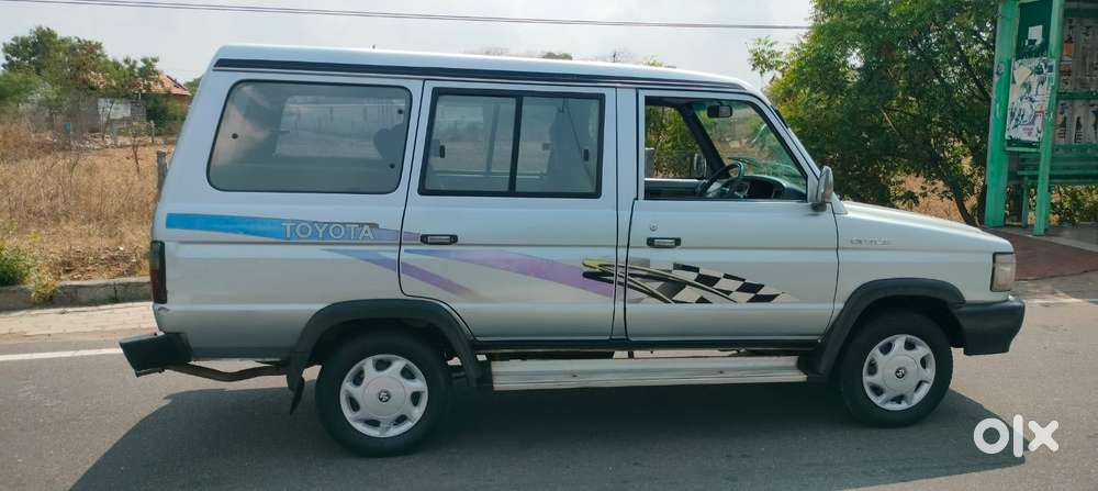 Toyota Qualis Fs 8seater, 2002, Diesel
