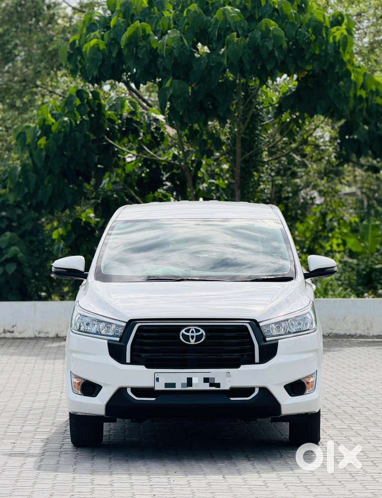 Toyota Innova Crysta 2024