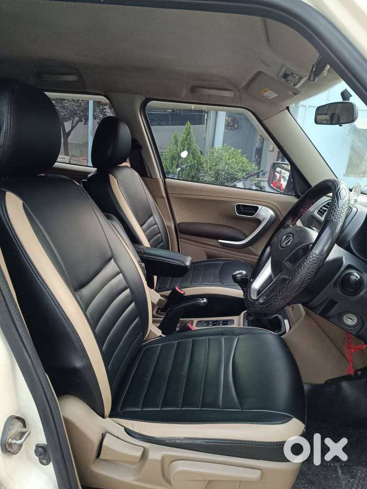 Mahindra Tuv 300 T8, 2017, Diesel