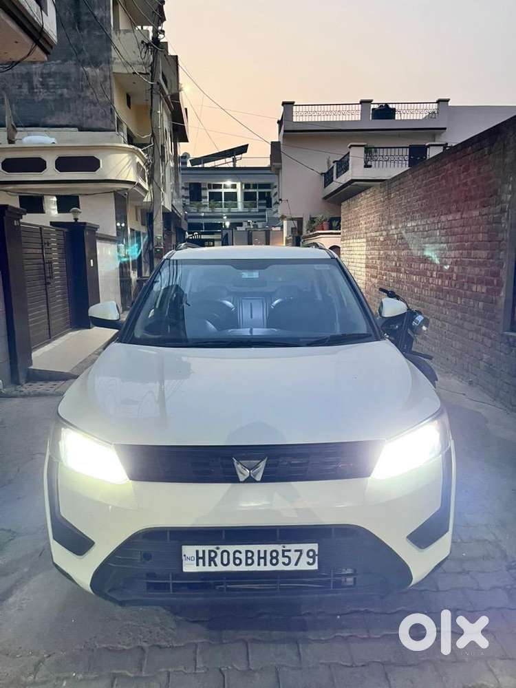 Mahindra Xuv 300 Diesel 1st Owner Sunroof Highway 30avg 150k Km Driven