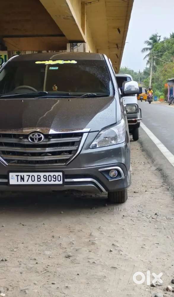 Toyota Innova 2011