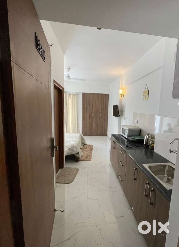 Luxury urban tennis studio (nearby Mahal Rd., Mahal yojna,