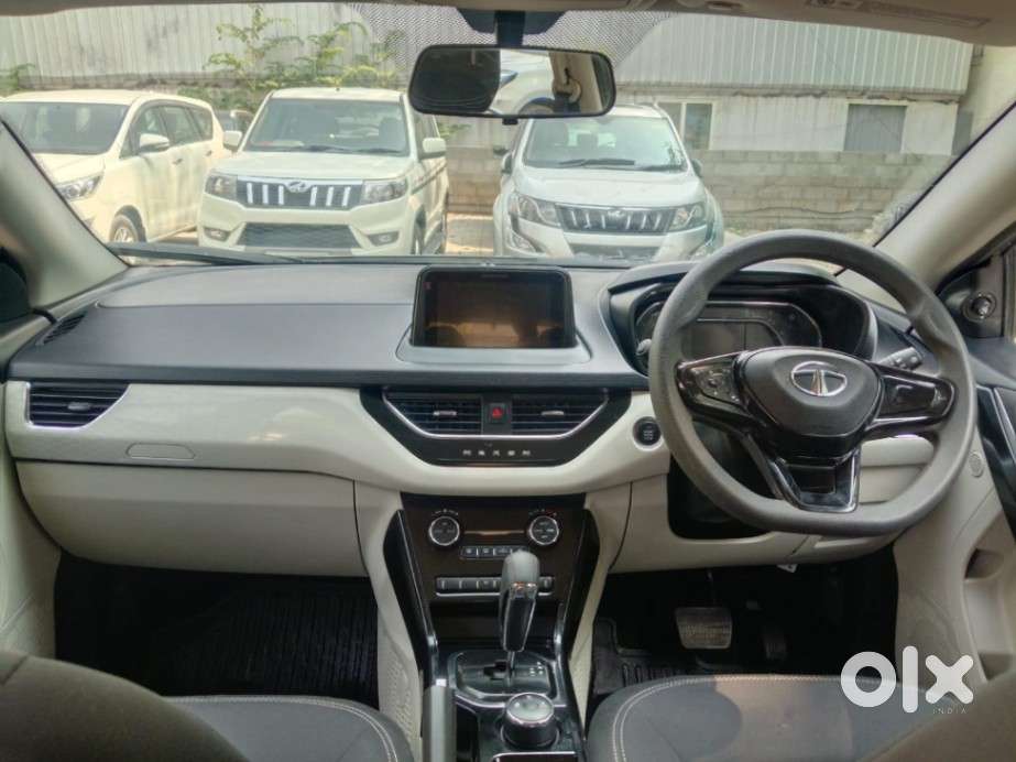 Tata Nexon 1.2 Revotron Xza Plus Premium, 2023, Petrol