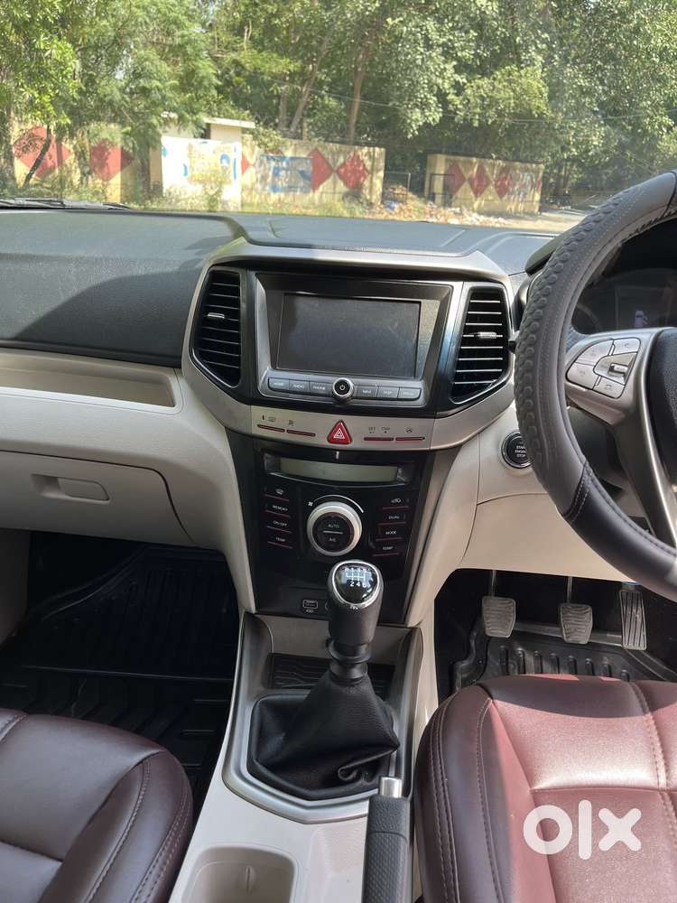 Mahindra Xuv300 W8, 2021, Petrol
