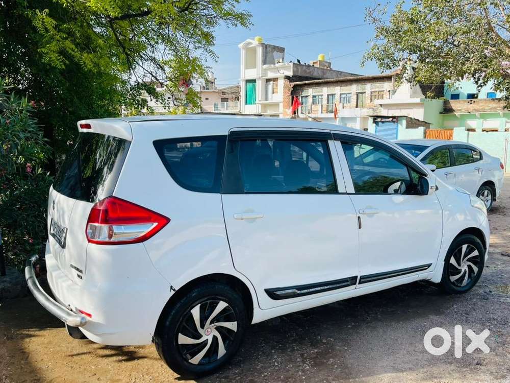 Maruti Suzuki Ertiga 2013 Diesel 130000 Km Driven