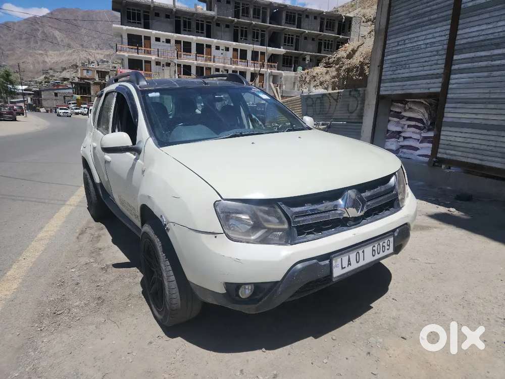 Renault Duster 2014 Petrol 64000 Km Driven