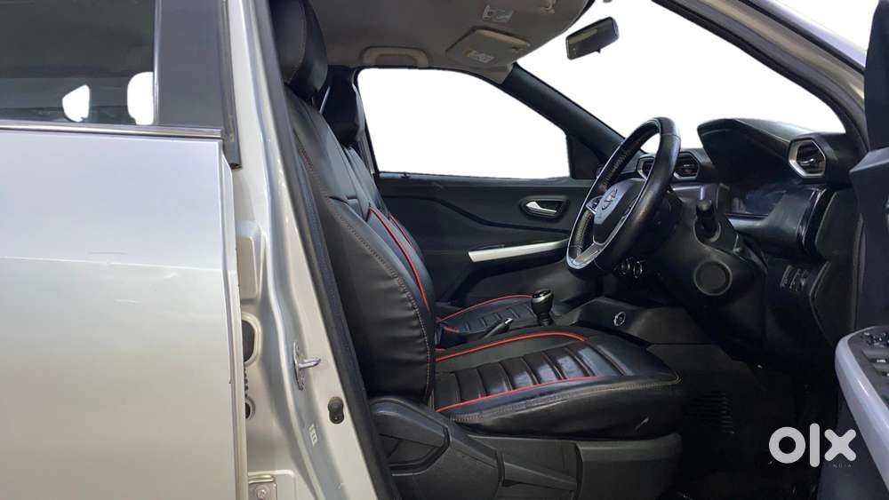 Nissan Magnite 1.0 Xv Turbo Cvt, 2020, Petrol