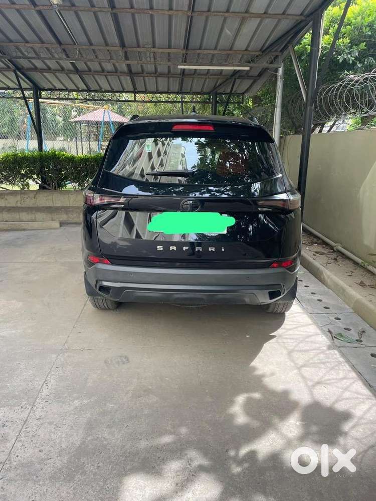 Tata Safari Red Dark Xza+ Automatic (top Model  Limited Edition)