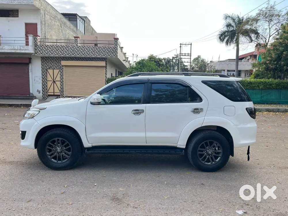 Toyota Fortuner 2015 Diesel 162000 Km Driven