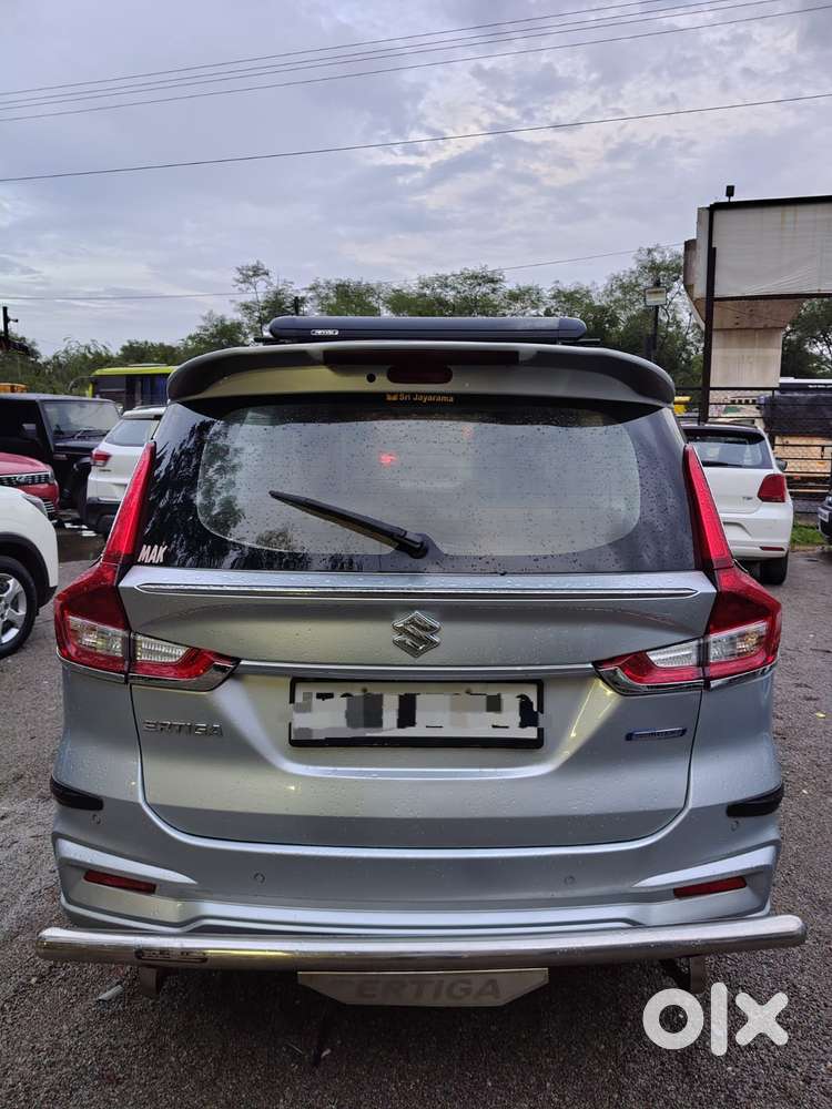 Maruti Suzuki Ertiga Zxi Shvs, 2022, Petrol