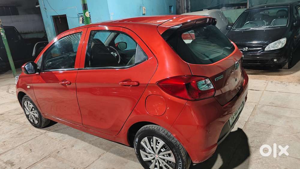Tata Tiago 1.2 Revotron Xza, 2017, Petrol