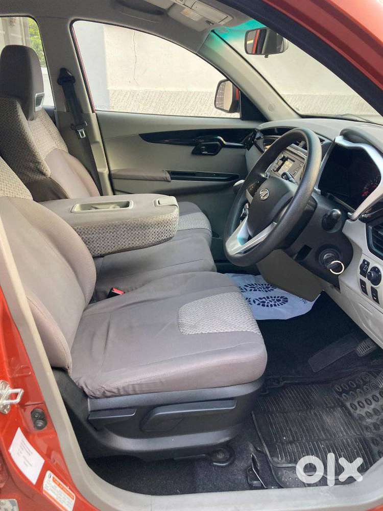 Mahindra Kuv 100 2016-2017 Mfalcon G80 K8 5str, 2016, Diesel