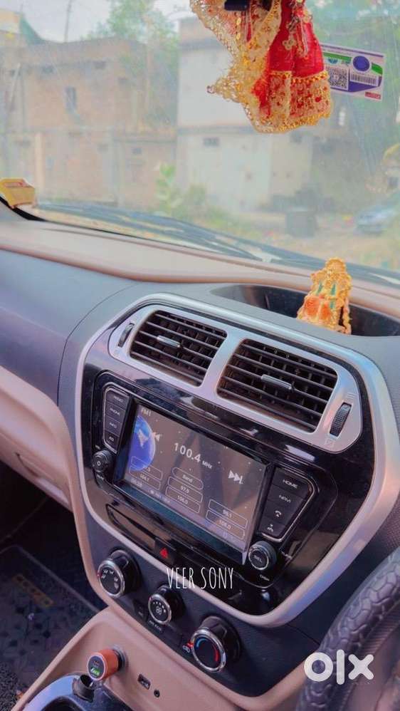 Mahindra Tuv 300 2018 Diesel Well Maintained