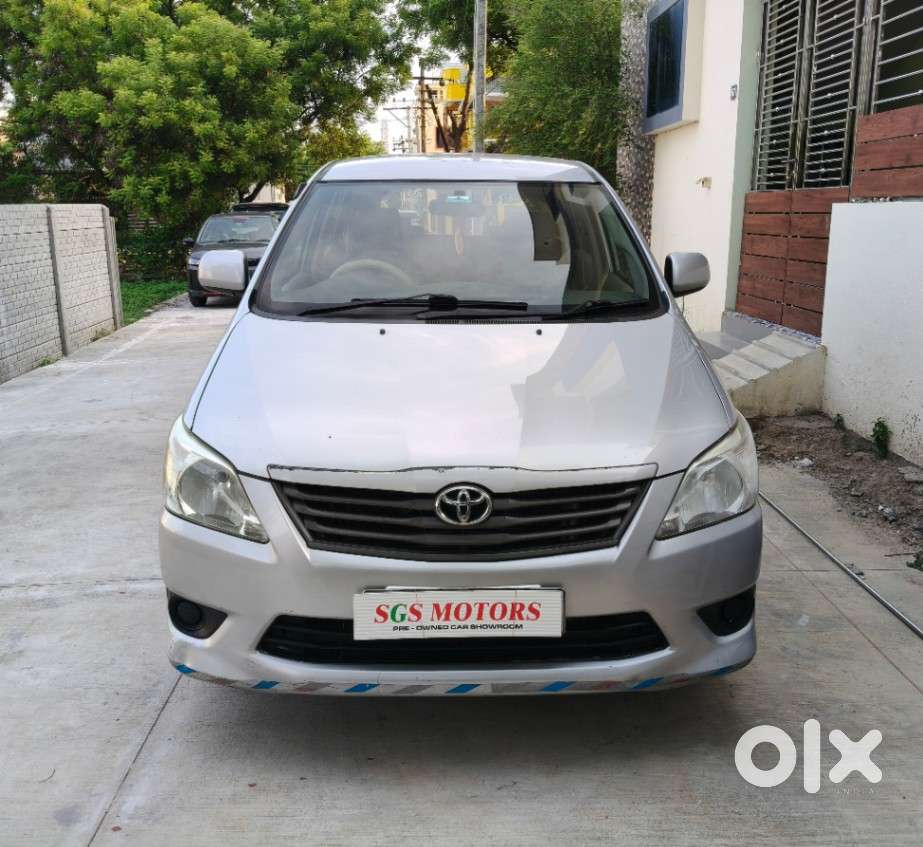 Toyota Innova 2.5 Gx 8 Str Bs-iii, 2014, Diesel