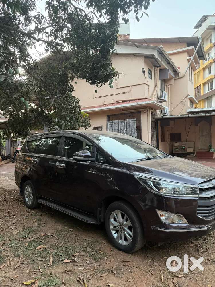 Toyota Innova Crysta 2017 Diesel 111000 Km Driven.